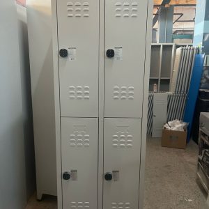 Şifreli metal soyunma  dolabı 4 kapaklı - Görsel 3